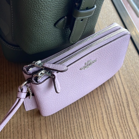 Coach Double Corner Zip Wristlet
SV/Soft Lilac - Picture 12 of 16